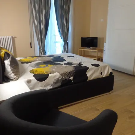Lungarno Colombo Apartment *